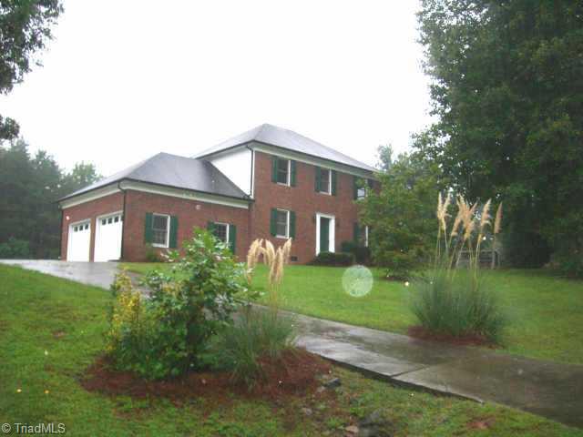 1144 Ridgecliff Drive Rural Hall, NC 27045 - Photo 1 of 9 Exterior Front.