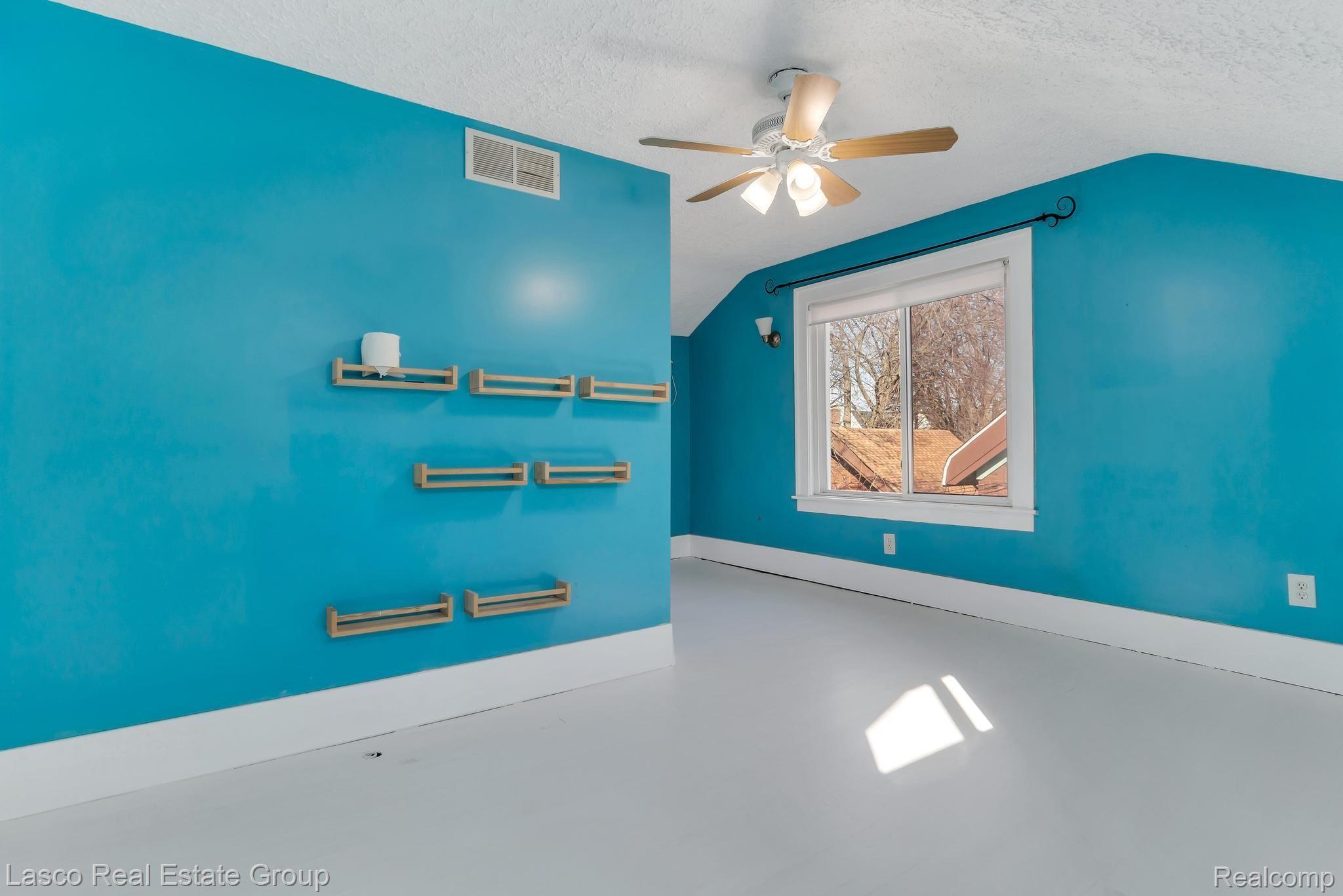 184 Cherokee Road Pontiac, MI 48341 - Photo 10 of 28 Gallery Image 10