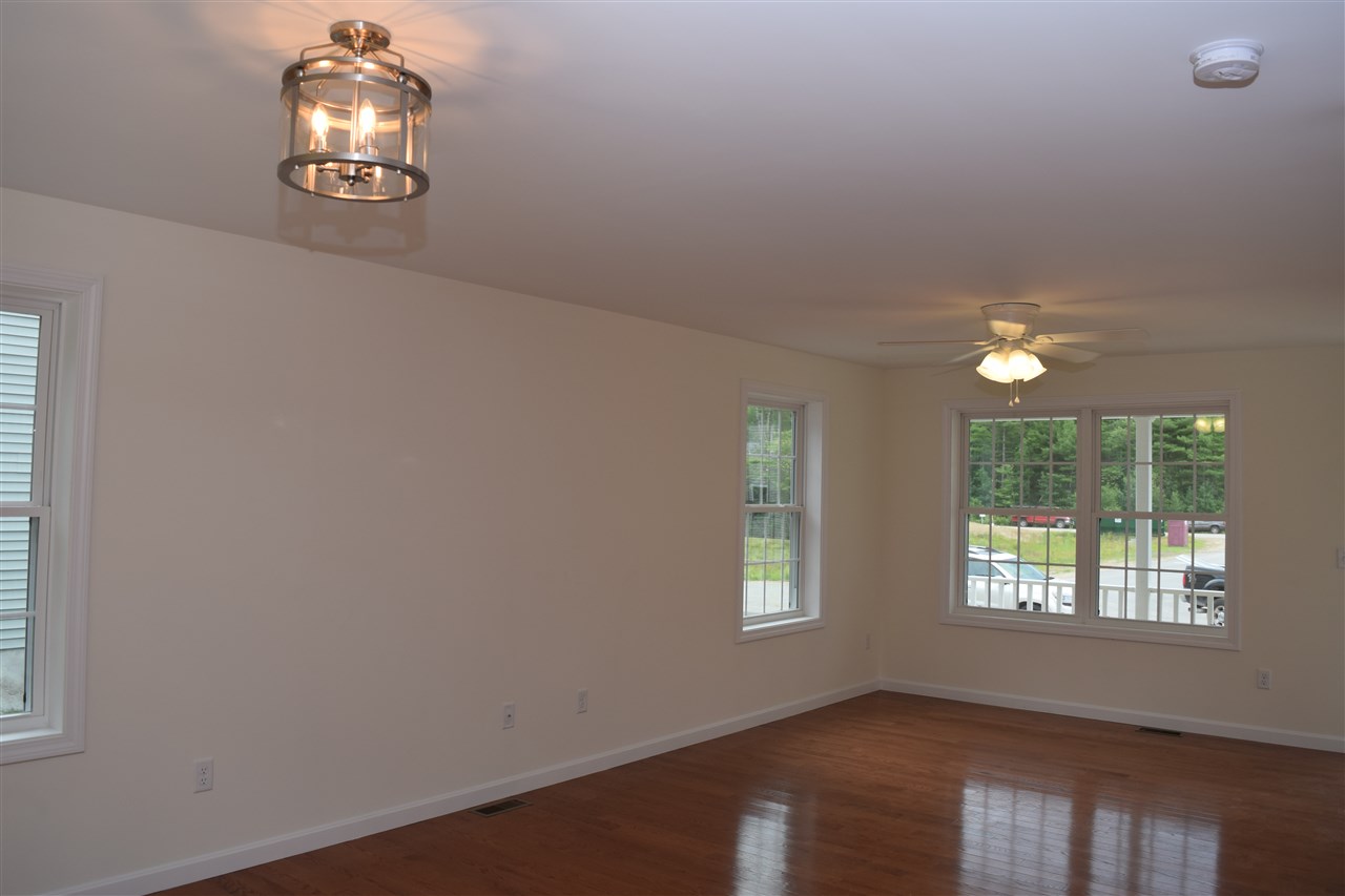 43 Miller's Farm Drive, Unit 36 Rochester, NH 03868 - Photo 3 of 9