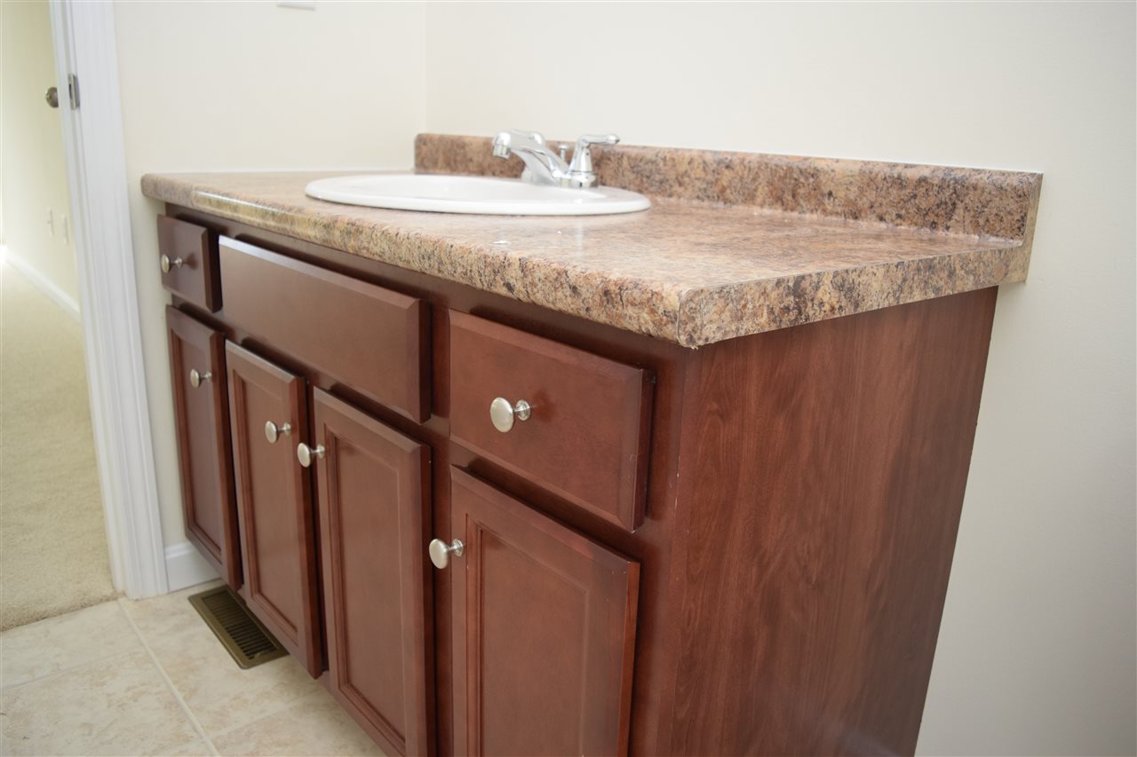 43 Miller's Farm Drive, Unit 36 Rochester, NH 03868 - Photo 4 of 9