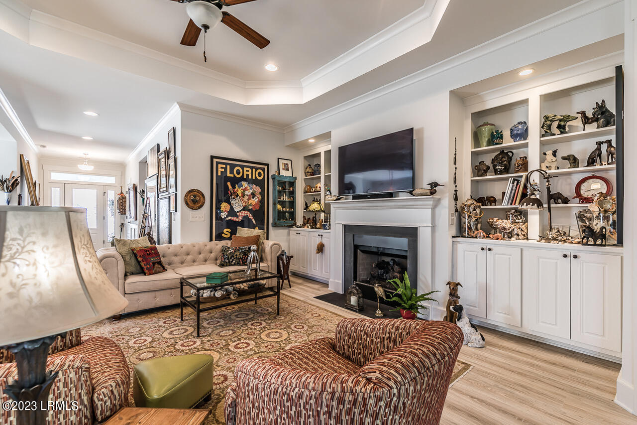 319 Westbrook Road St. Helena Island, SC 29920 - Photo 9 of 50 12 Great room