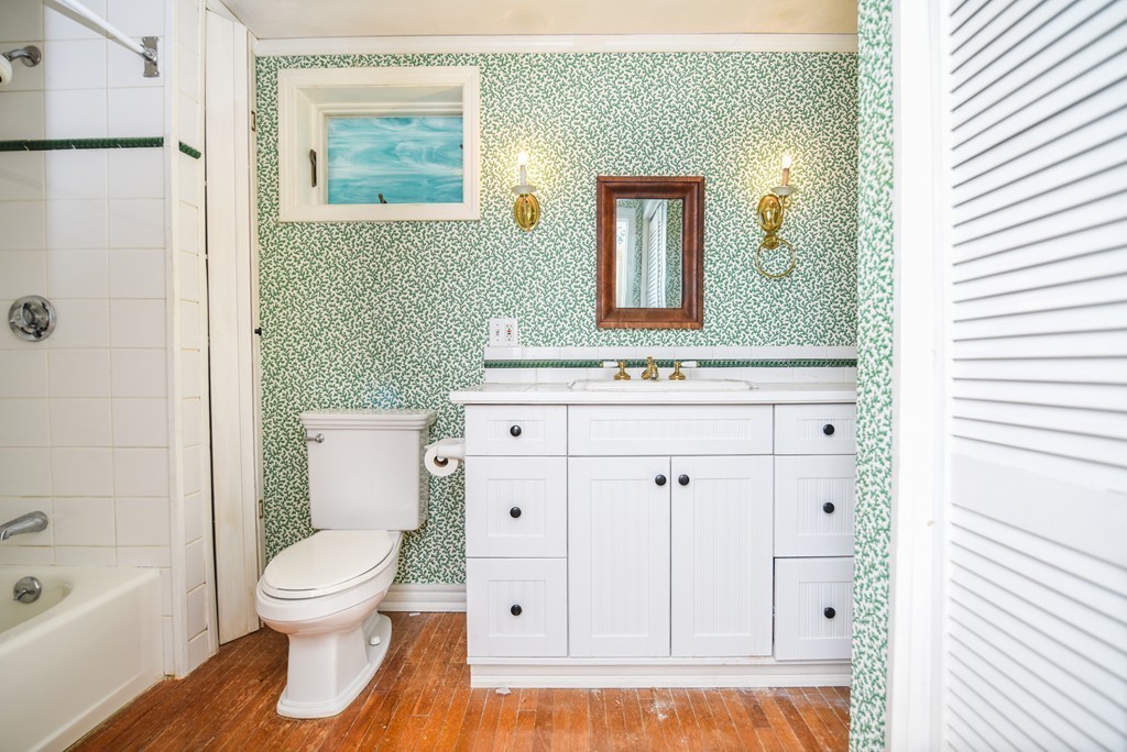 121 Court Road Winthrop, MA 02152 - Photo 16 of 24 Gallery Image 16