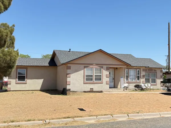 $130,000 | 1845 8th Street, Levelland, TX 79336