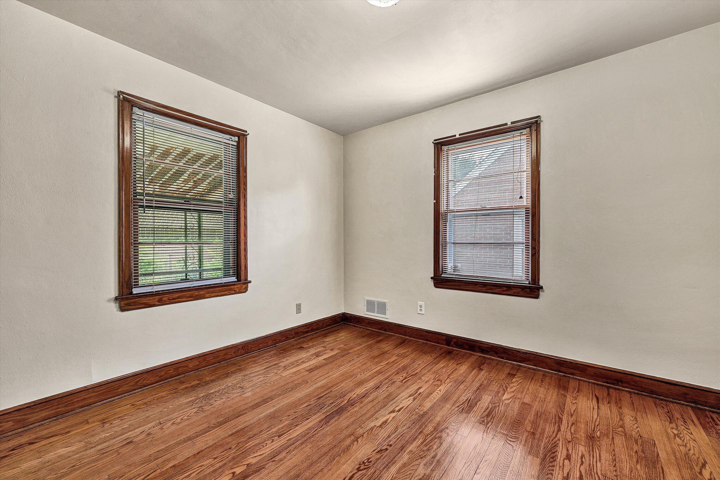 5219 Hearthstone Road Roanoke, VA 24012 - Photo 8 of 26 12-DSC05044