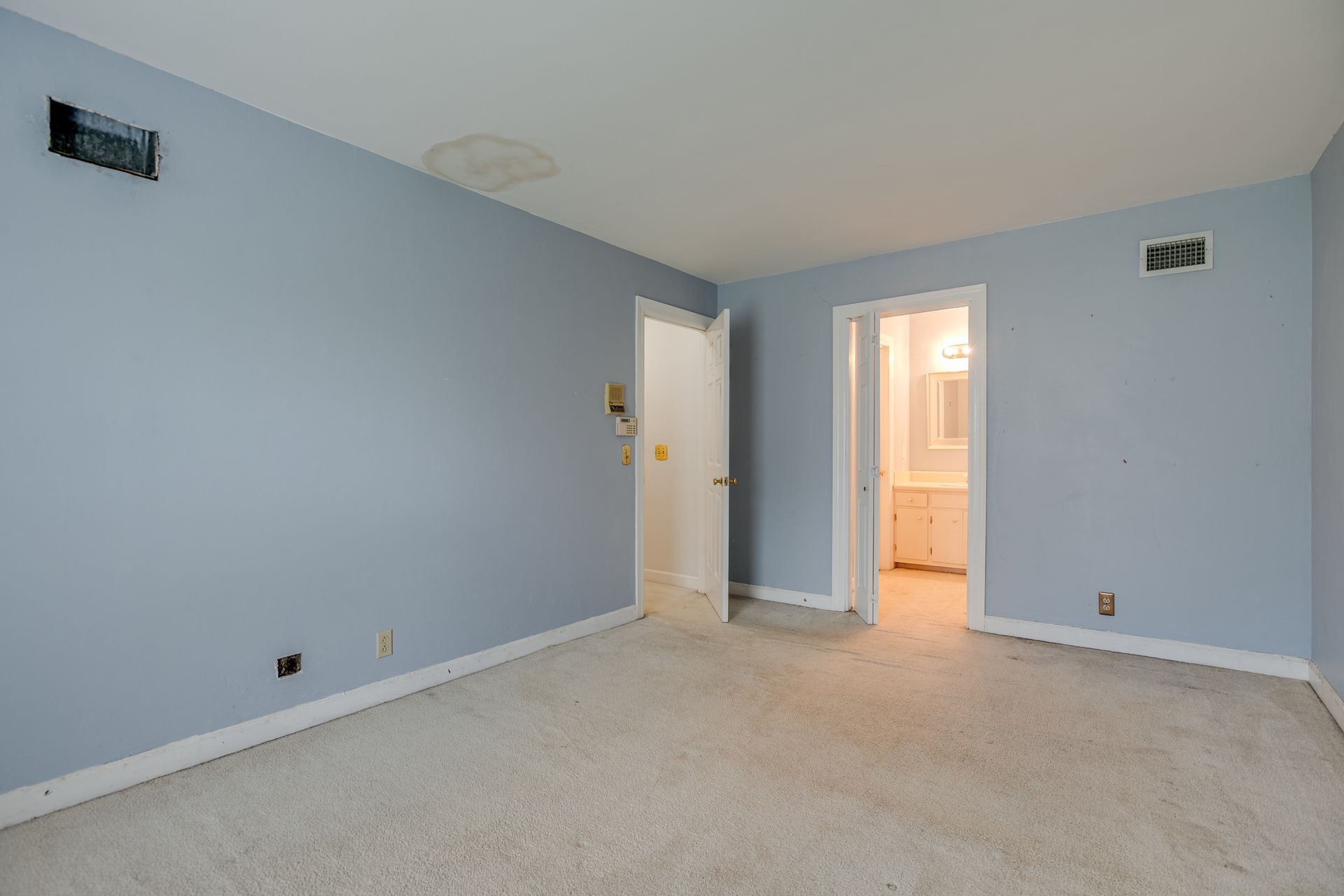 101 Pinehurst Drive Franklin, TN 37069 - Photo 32 of 41 an empty room with an entryway and window