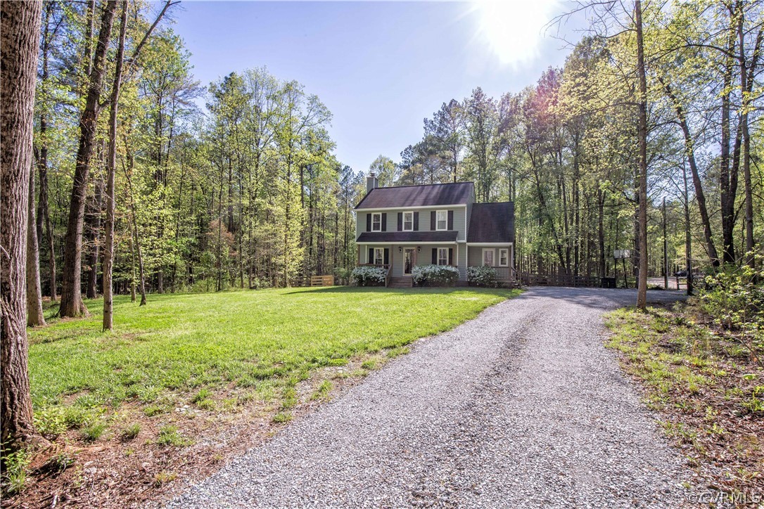 4401 Three Bridge Road Powhatan, VA 23139 - Photo 4 of 29 Gallery Image 4