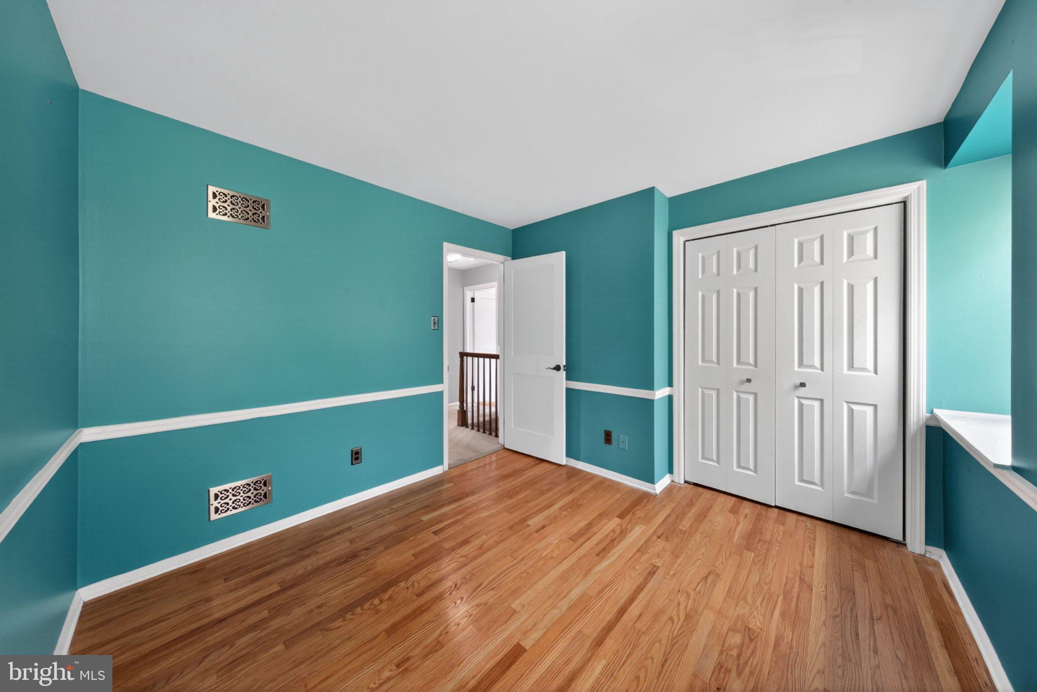 1020 Jeffrey Road Wilmington, DE 19810 - Photo 63 of 108 Vibrant teal walls enhance spaciousness.