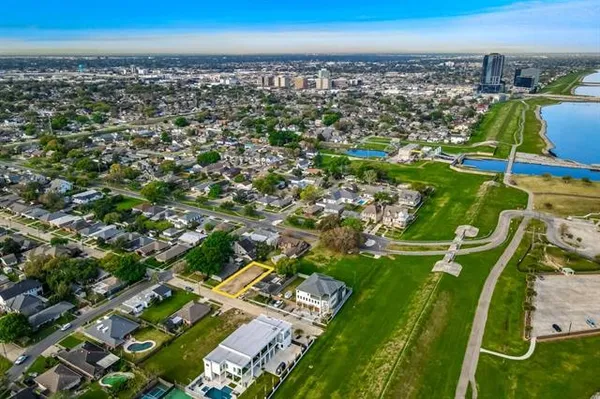 $350,000 | 1508 Poinsettia Drive, Metairie, LA 70005