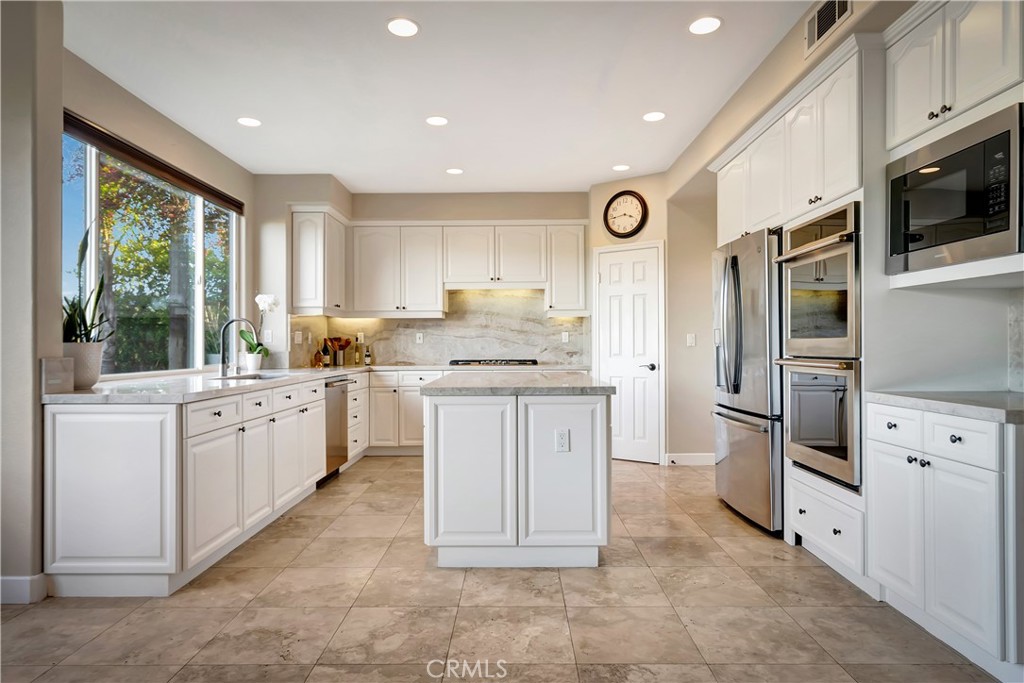 3980 Leighton Point Road Calabasas, CA 91301 - Photo 11 of 54 kitchen