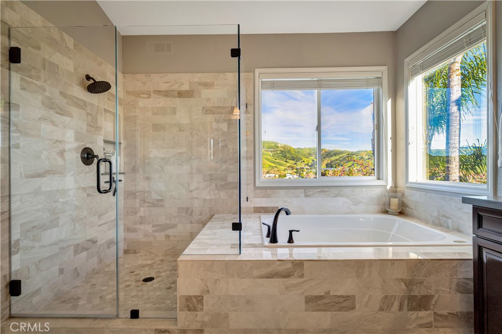 3980 Leighton Point Road Calabasas, CA 91301 - Photo 27 of 54 primary bath