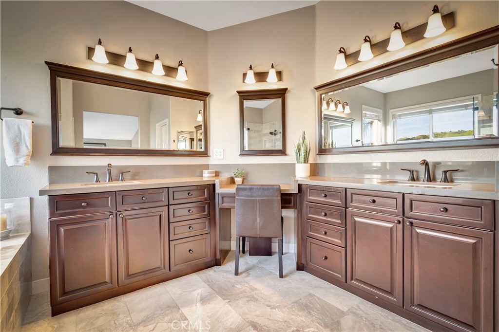 3980 Leighton Point Road Calabasas, CA 91301 - Photo 28 of 54 primary bath