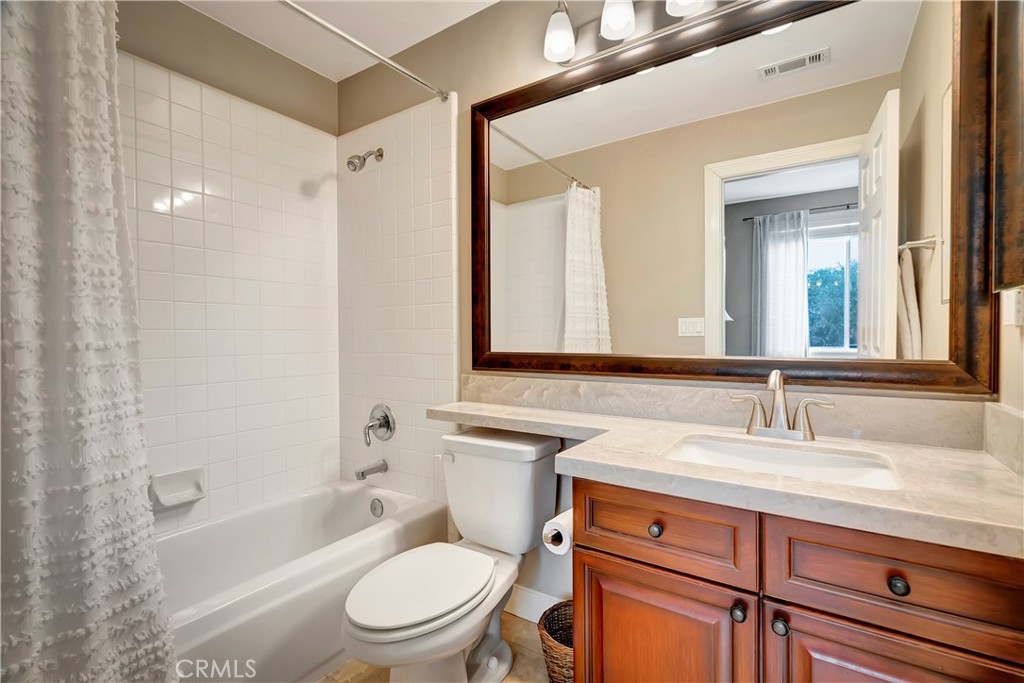 3980 Leighton Point Road Calabasas, CA 91301 - Photo 36 of 54 en suite bedroom 5