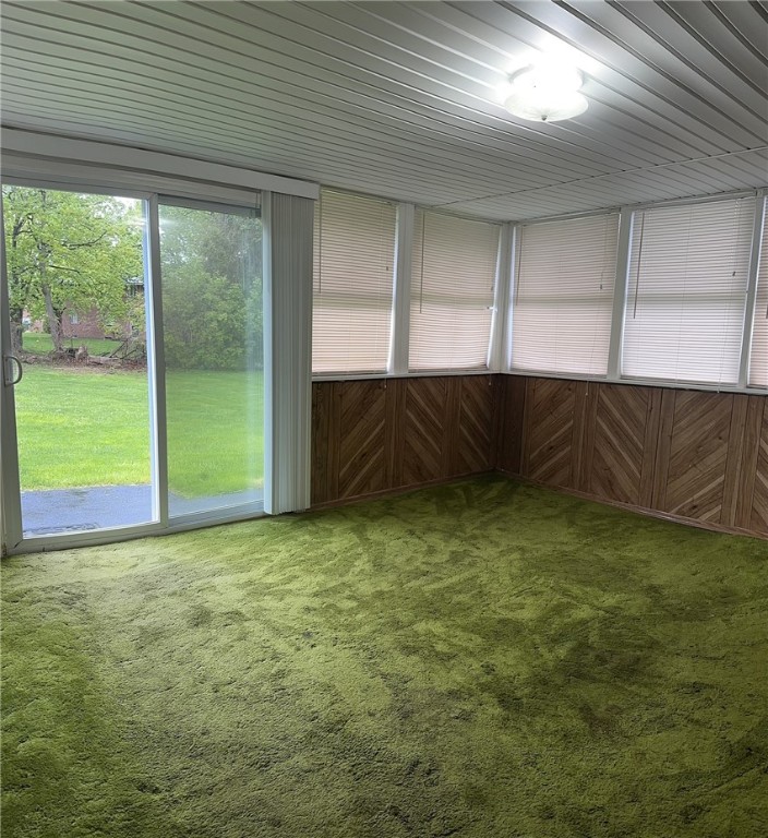 51 Leicestershire Road Irondequoit, NY 14621 - Photo 27 of 33