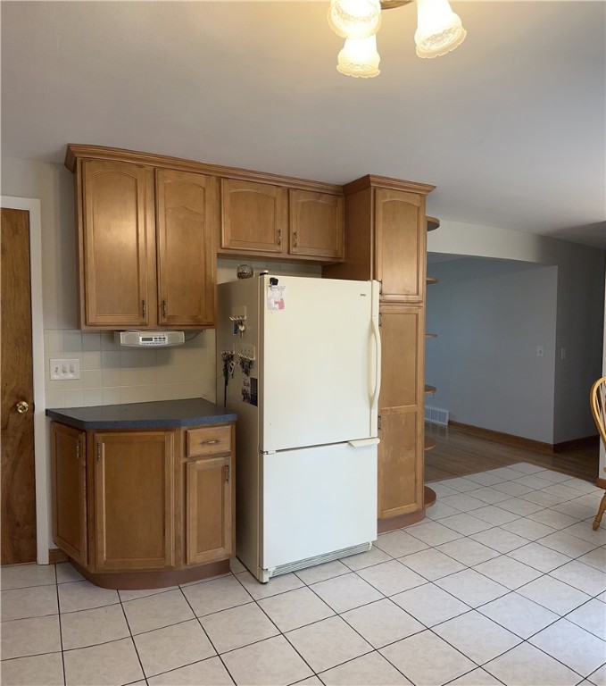 51 Leicestershire Road Irondequoit, NY 14621 - Photo 4 of 33