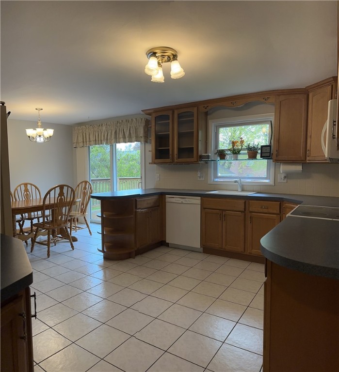 51 Leicestershire Road Irondequoit, NY 14621 - Photo 5 of 33