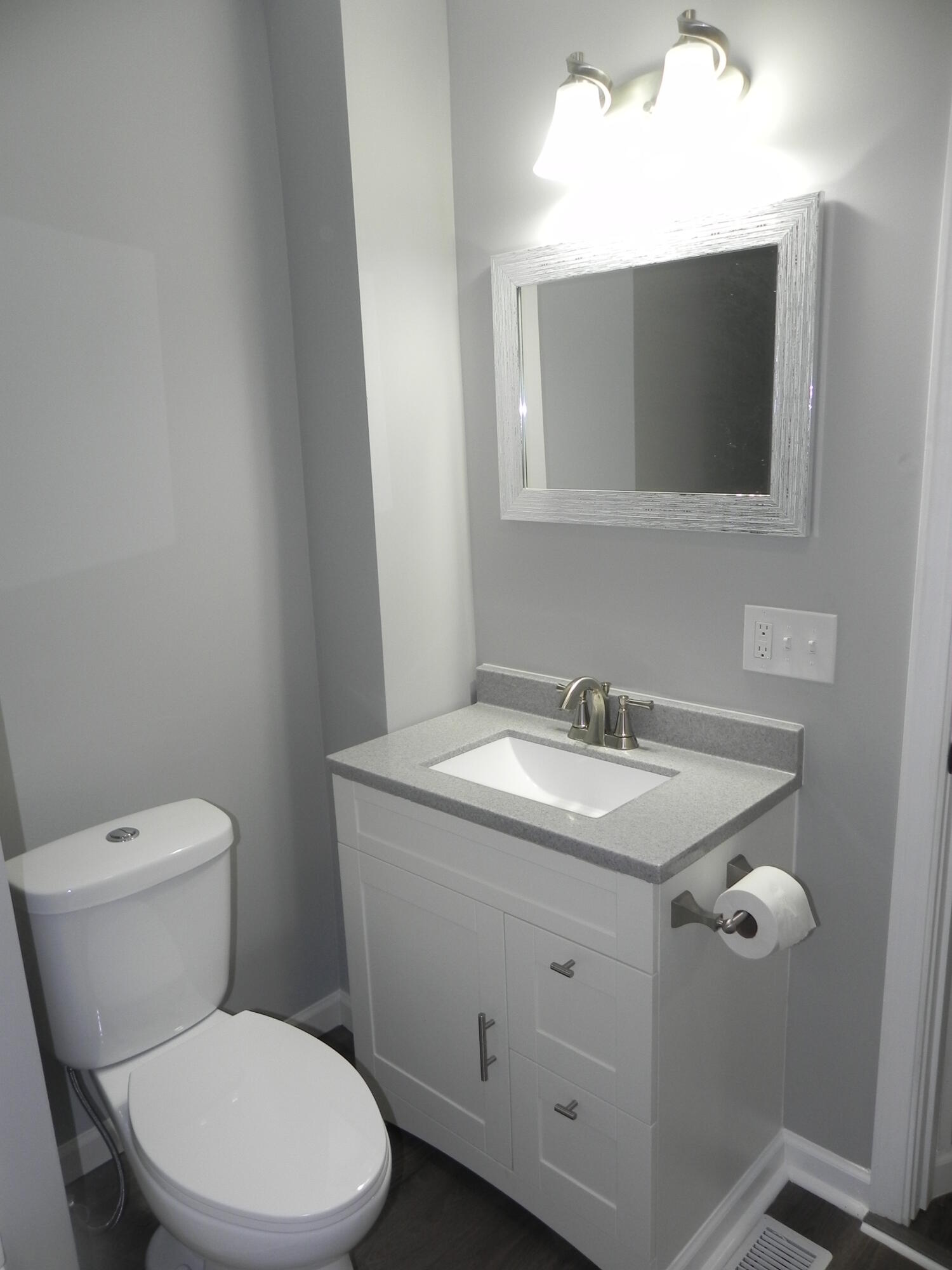 216 East Delaware Street Decatur, MI 49045 - Photo 10 of 16 guest bath