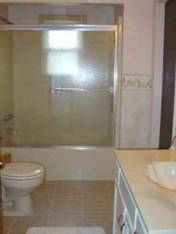 3238 South Irish Road Davison, MI 48423 - Photo 10 of 11 20239797-9.JPG