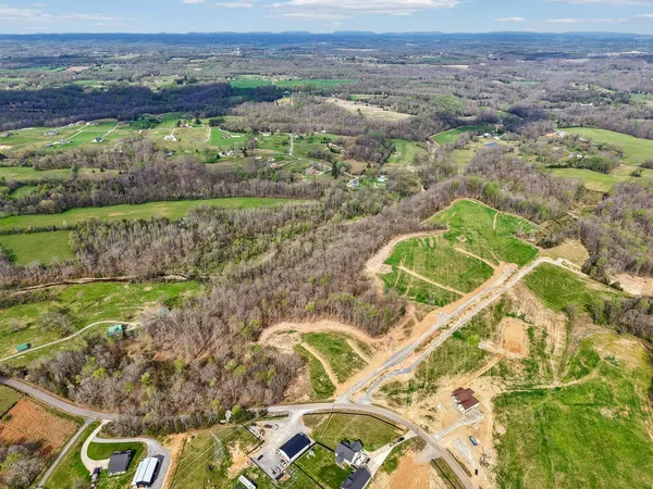a view of an outdoor space