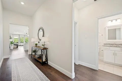 $519,999 | 104 Lakeview Drive, Oak Point, TX 75068