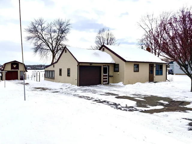$175,000 | 318 South Street, Paynesville, MN 56362
