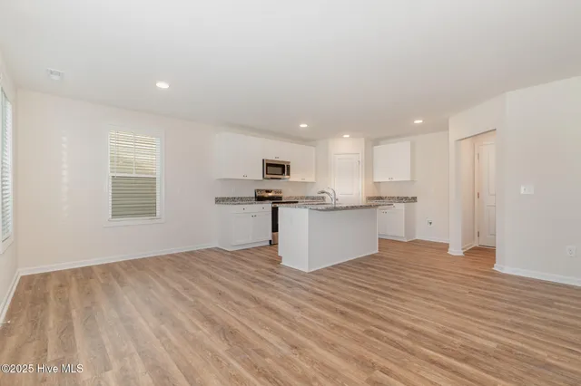 $319,995 | 17 West Emily Gardens Drive, Selma, NC 27576