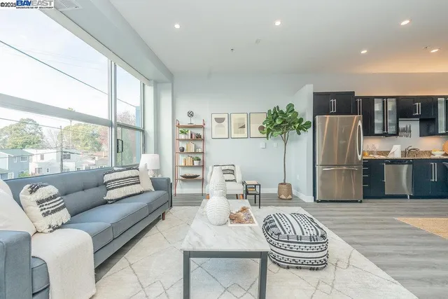 $2,495 | 1001 46th Street, Unit 220, Emeryville, CA 94608