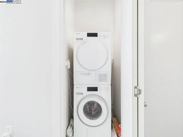 $2,495 | 1001 46th Street, Unit 220, Emeryville, CA 94608