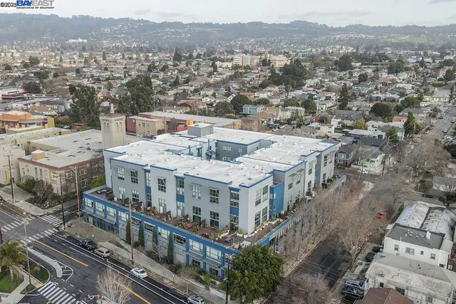 $2,495 | 1001 46th Street, Unit 220, Emeryville, CA 94608