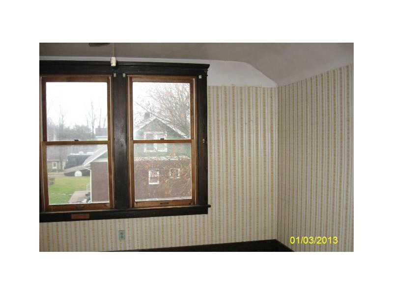1034 S Road Pittsburgh, PA 15209 - Photo 11 of 16 Bedroom.