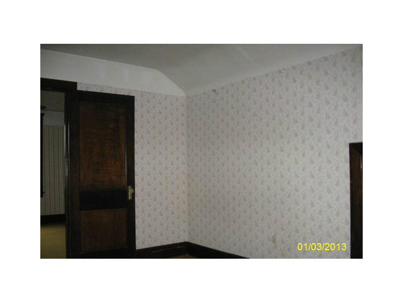 1034 S Road Pittsburgh, PA 15209 - Photo 10 of 16 Bedroom.