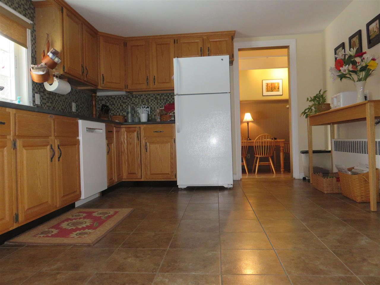 10 Plummer Road Bedford, NH 03110 - Photo 3 of 20