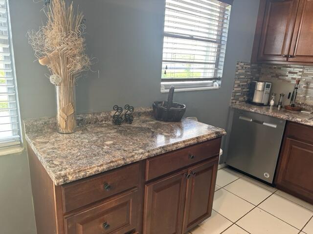 336 Preston H Boca Raton, FL 33434 - Photo 2 of 12 Kitchen