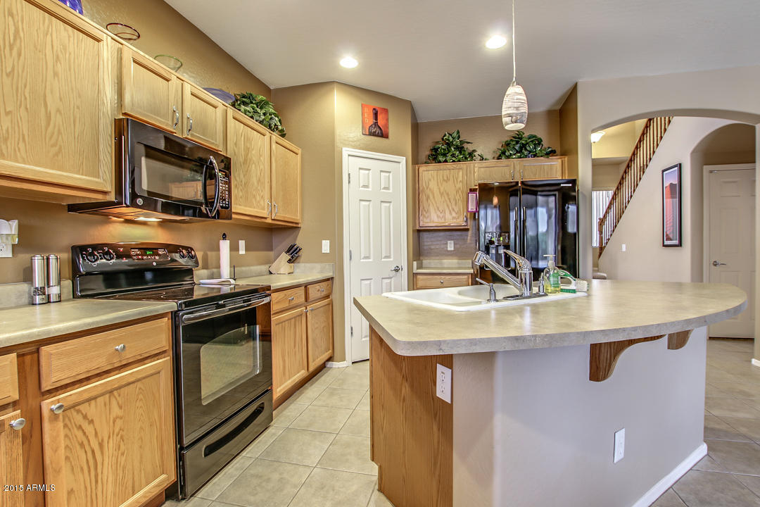 13844 West Redfield Road Surprise, AZ 85379 - Photo 11 of 33 Redfield-11