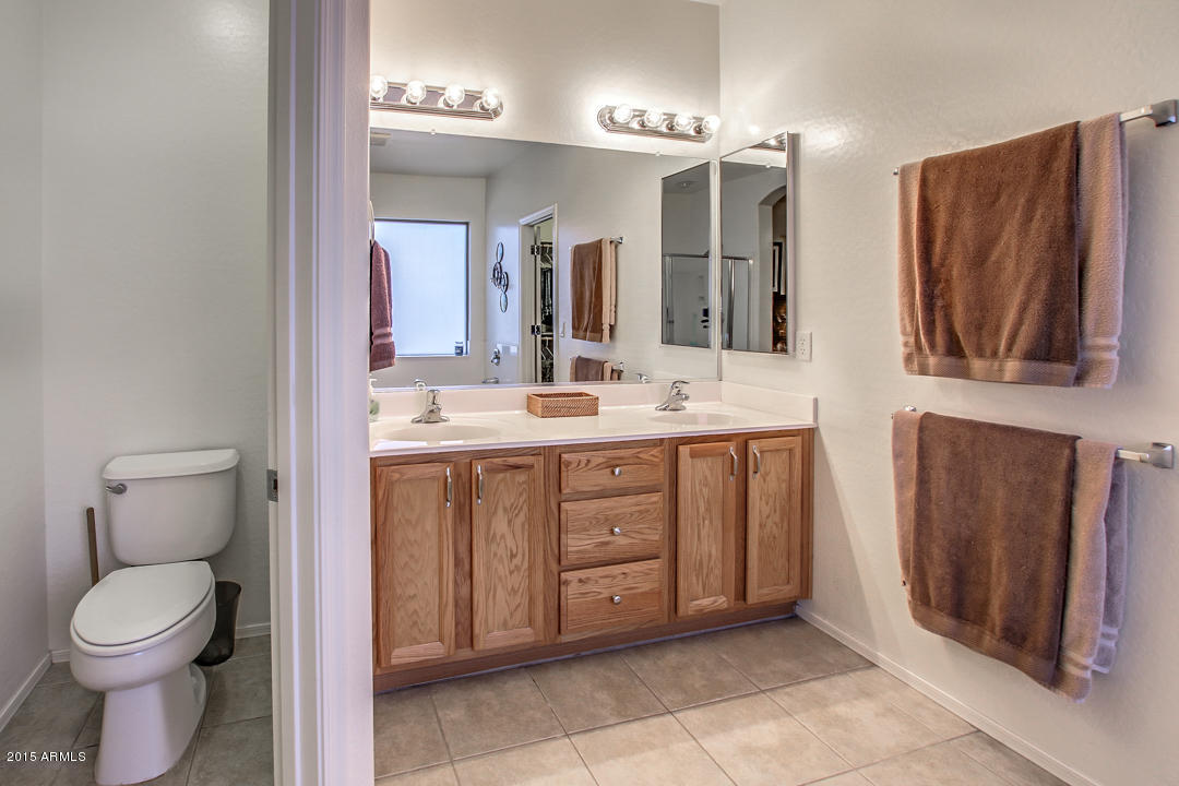 13844 West Redfield Road Surprise, AZ 85379 - Photo 17 of 33 Redfield-17