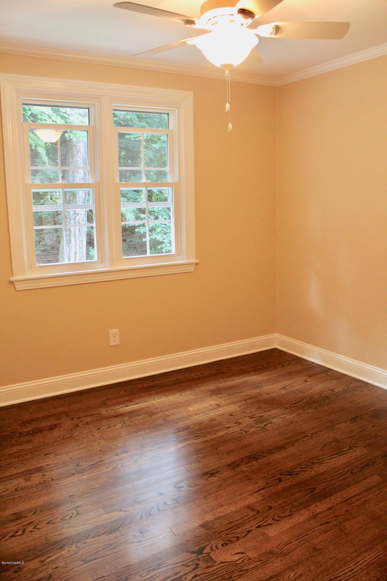 284 Barker Road Pittsfield, MA 01201 - Photo 20 of 42 IMG_4764