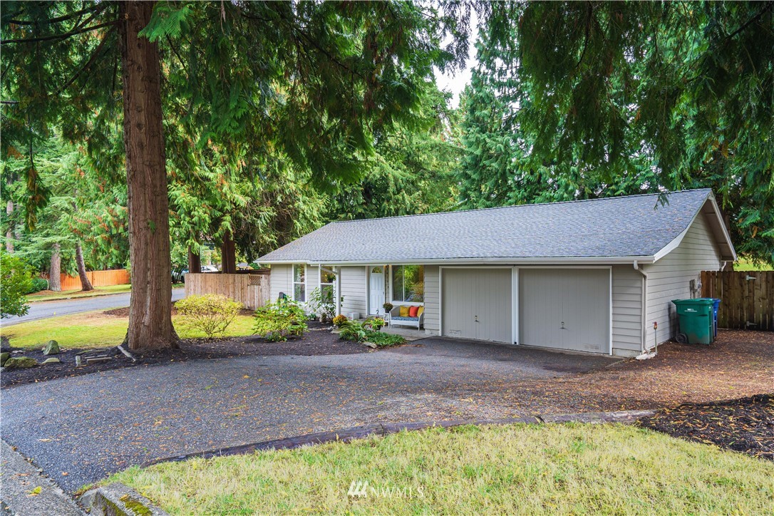 3410 198th Place Southeast Bothell, WA 98012 - Photo 2 of 27 Gallery Image 2