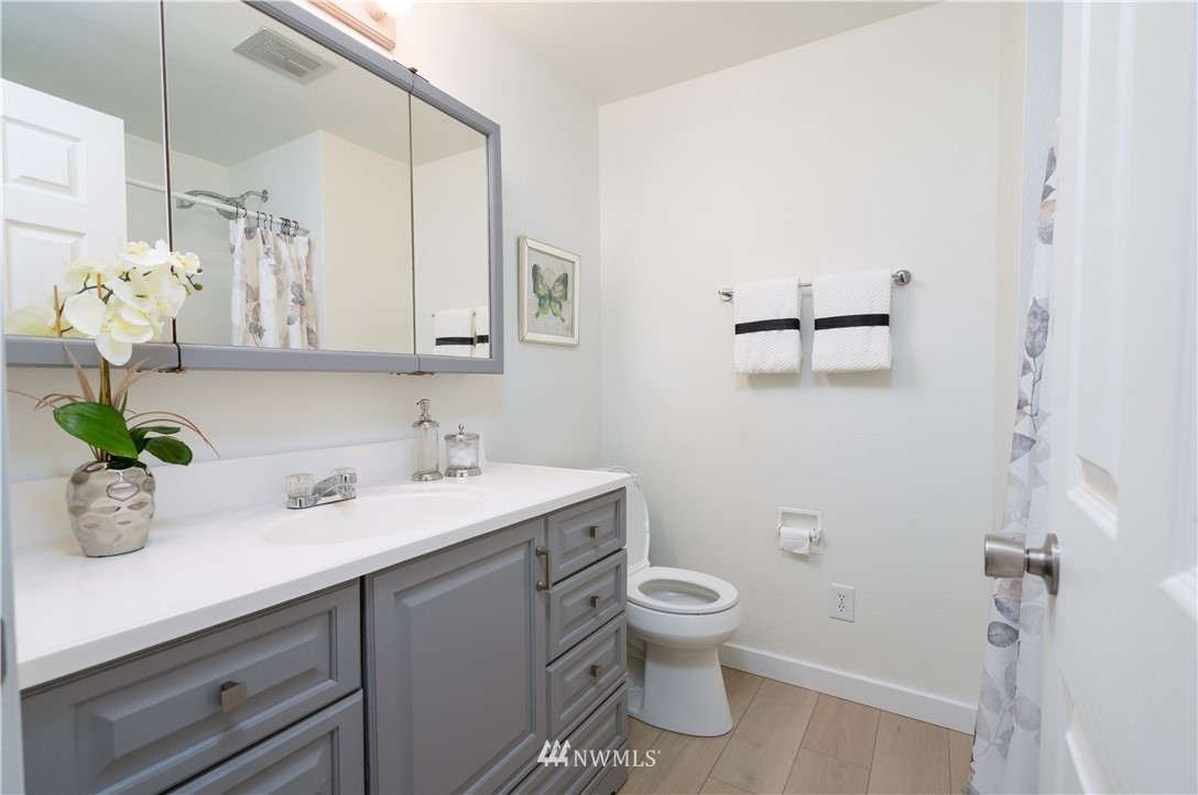 3410 198th Place Southeast Bothell, WA 98012 - Photo 18 of 27 Gallery Image 18