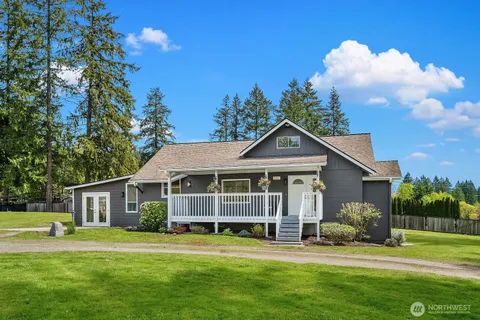 $824,950 | 21614 Southeast May Valley Road, Issaquah, WA 98027