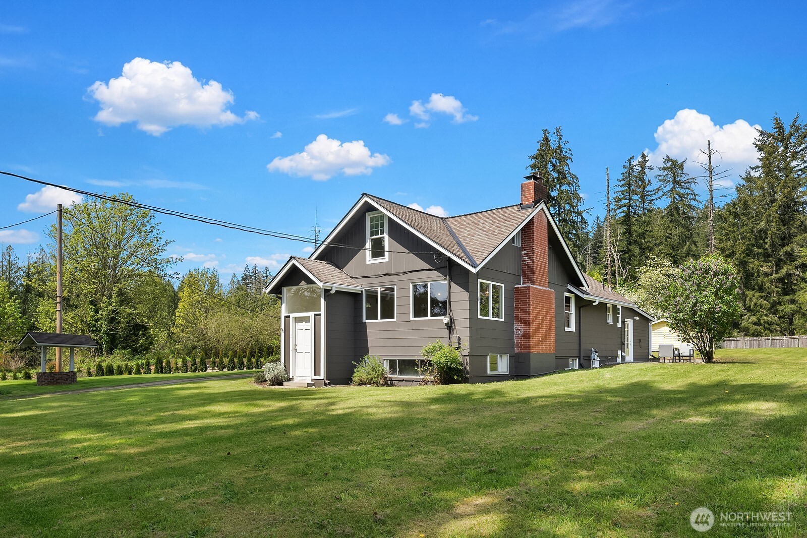 21614 Southeast May Valley Road Issaquah, WA 98027 - Photo 2 of 35