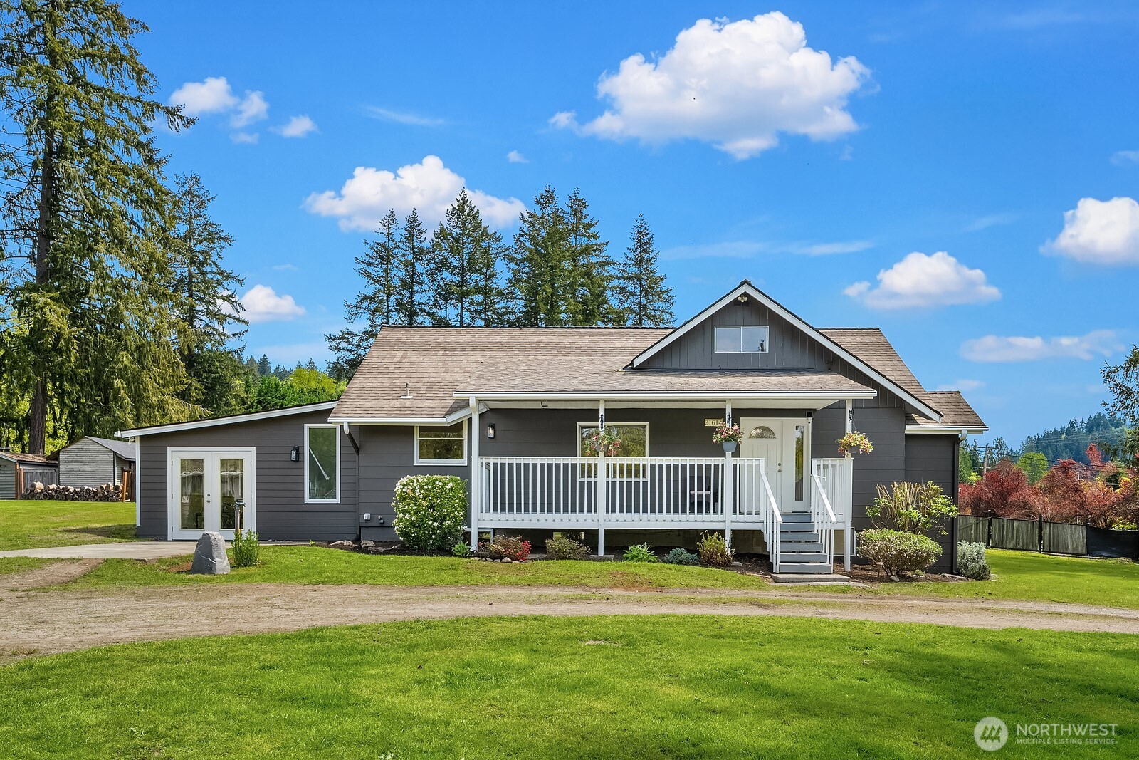 21614 Southeast May Valley Road Issaquah, WA 98027 - Photo 32 of 35