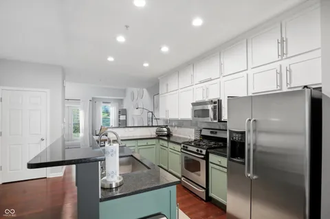 $350,000 | 6587 Reserve Drive, Indianapolis, IN 46220