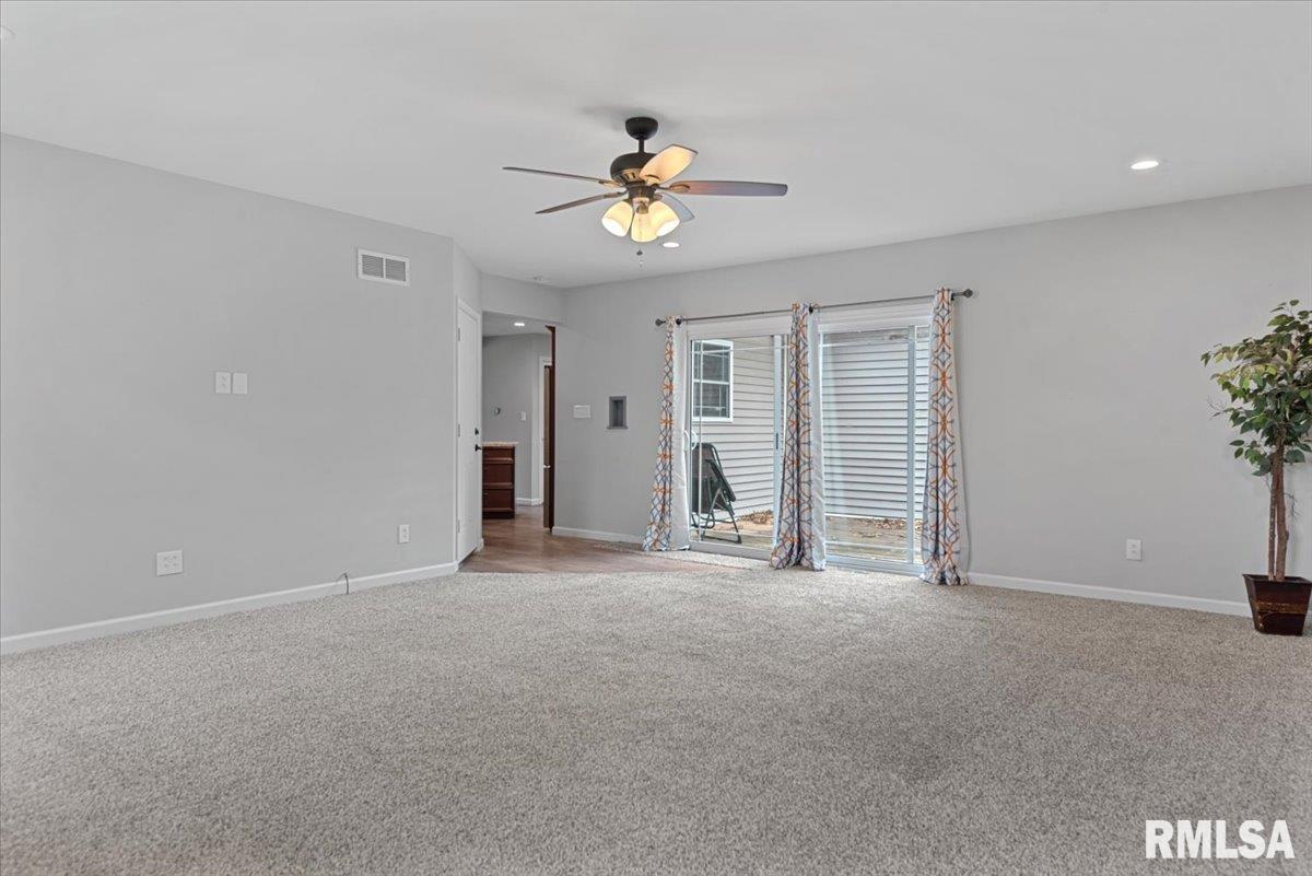 5 Sunset Drive Jacksonville, IL 62650 - Photo 16 of 44