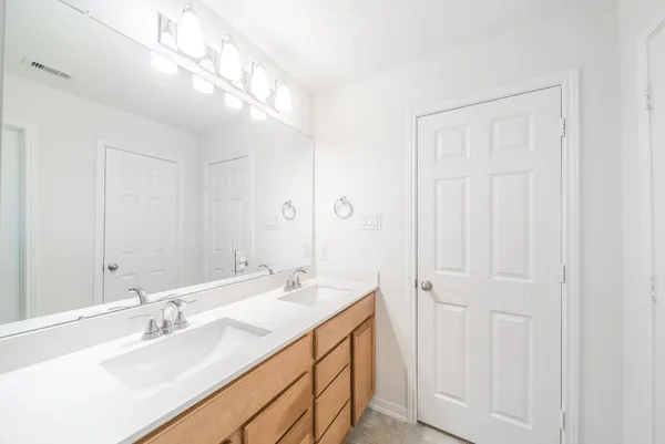 $2,450 | 27618 Mesabe Drive, Magnolia, TX 77354