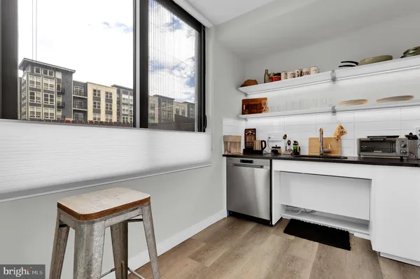 $284,990 | 700 Roeder Road, Unit 101, Silver Spring, MD 20910