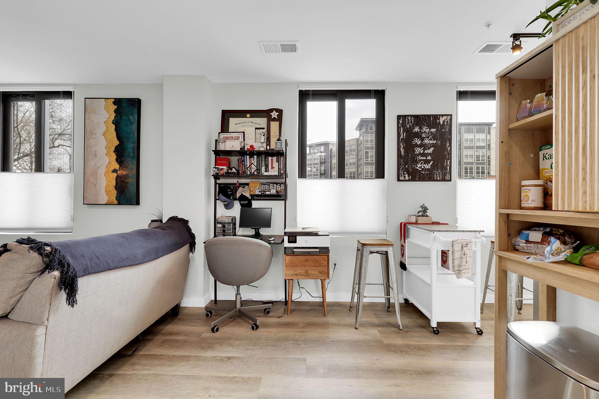 700 Roeder Road, Unit 101 Silver Spring, MD 20910 - Photo 5 of 16