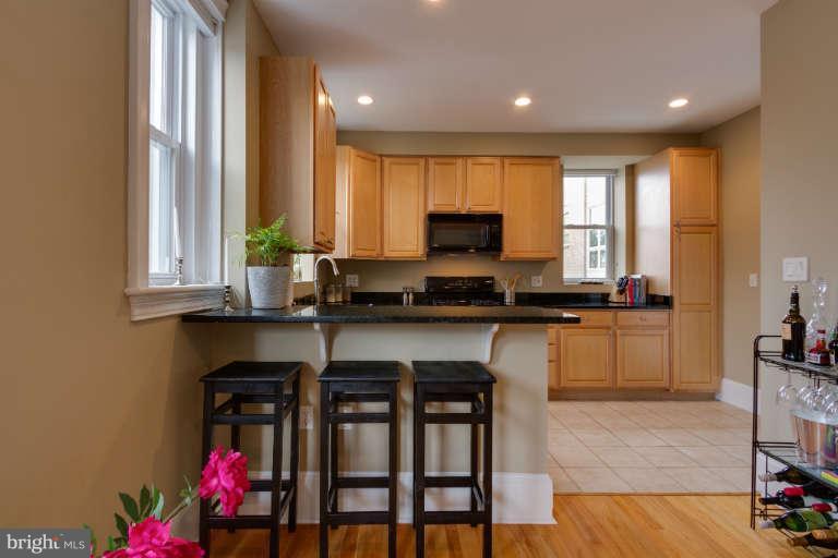 1423 R Street Northwest, Unit 206 Washington, DC 20009 - Photo 12 of 24 Kitchen