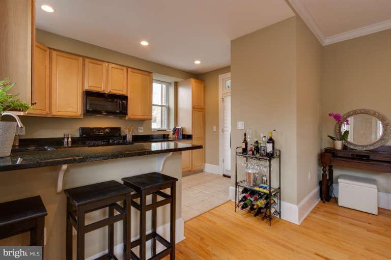 1423 R Street Northwest, Unit 206 Washington, DC 20009 - Photo 14 of 24 Interior (General)