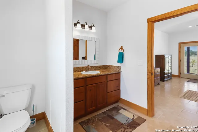 $480,000 | 867 Rivertree Road, Rio Frio, TX 78879