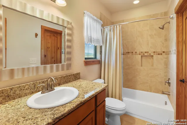 $480,000 | 867 Rivertree Road, Rio Frio, TX 78879