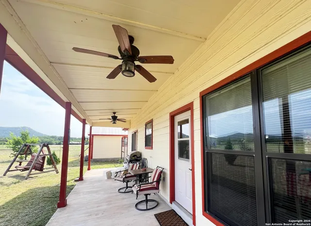$480,000 | 867 Rivertree Road, Rio Frio, TX 78879